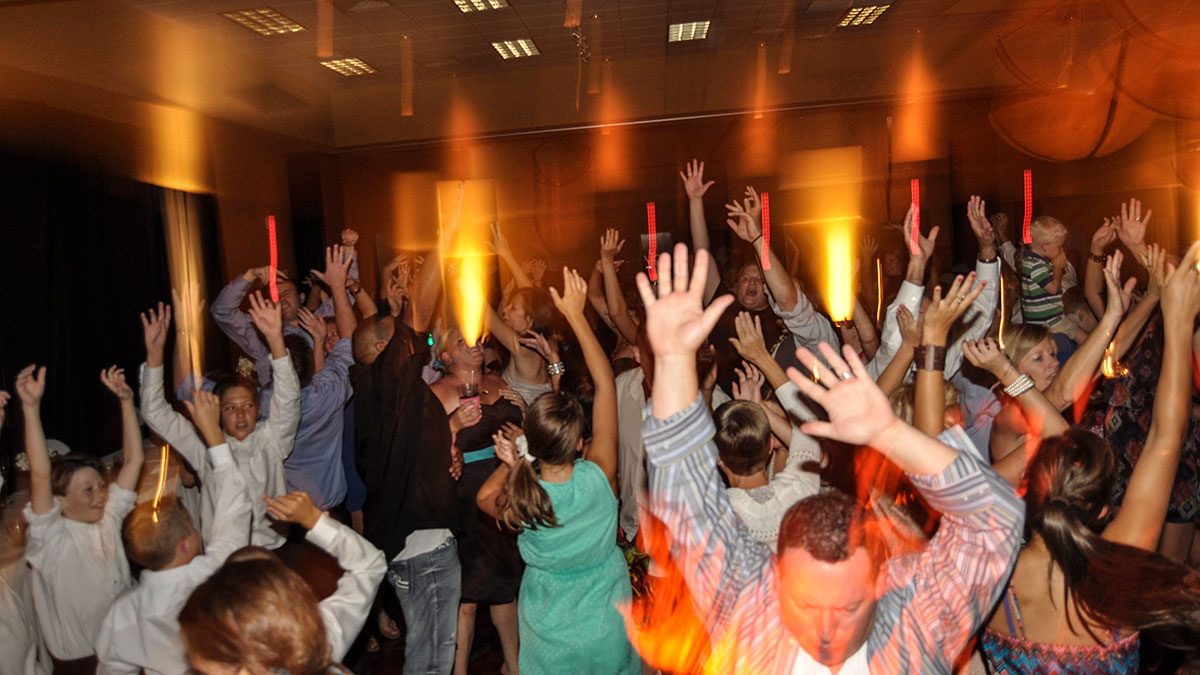 DJ at Des Moines, IA wedding